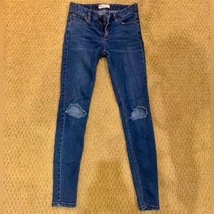 Free People Knee Ripped Jeans Blue